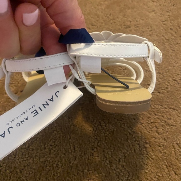 Janie & Jack Girls White Adjustable Sandals New Size 6 - Picture 3 of 9